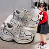 Zapatillas para Niñas 2026 Nuevo Otoño Plateadas Zapatos de Papá para Niños Malla Transpirable Niños Grandes Niñas Estudiantes