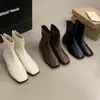 Botas curtas estilosas Chuyuji retrô de bico quadrado para mulheres, novas botas finas de couro macio para outono e inverno com zíper traseiro, botins curtos estilo Martin