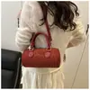 Nova Bolsa Cilíndrica Elegante e da Moda para Mulheres, Fashion e de Luxo, Bolsa Redonda Pequena Portátil Estilosa, Bolsa de Ombro, Bolsa com Letras Hot Stamping