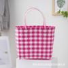 Bolso de mano tejido a mano de plástico tejido Bolso de viaje para mujer Regalo de acompañamiento Bolso cuadrado pequeño tejido de plástico Bolso de playa hecho a mano
