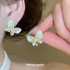 Pendientes de Flor Mariposa con Goteo de Aceite de Circonita Brillante Estilo Nuevo 2026 Pendientes Exquisitos de Estilo Dulce Accesorios para Orejas de Lujo Ligero