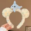Linda Diadema de Peluche para Mujer, Nuevo Estilo de Dibujos Animados 2026, Adorable Pinza de Pelo Diadema, Accesorio para Fotos de Viaje, Versátil