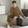 Pijama de hombre para primavera y otoño, color liso, cuello redondo, sencillo, casual, holgado, cómodo, se puede usar fuera, conjunto para estar en casa
