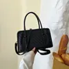 Bolso de axila moderno y único, elegante bolso cuadrado pequeño de patrón tejido liso, moderno y simple para el trabajo, los desplazamientos y el uso casual, bolso de hombro