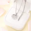 Tohm Diseño Elegante Colgante de Cobre Incrustado con Diamantes Collar Hueco Versátil Collar para Celebridades de Internet Cadena de Acero Inoxidable Estilo Único para Mujer