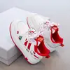 2026 Primavera Novos Sapatos Brancos Hello Kitty Tênis de Skate Estudante Versátil Leve Casual Tênis Esportivo Sapatos de Menina