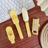 Peine Plegable Portátil Lindo de Dibujos Animados para Estudiantes y Damas en Casa y Dormitorio Peine de Doble Propósito para Alisar el Cabello para Niñas Peine de Plástico con Forma de Corazón