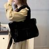 Bolsa de Pelúcia de Grande Capacidade para Mulheres no Outono Nova Bolsa Tote Versátil de Pelúcia Bolsa Pequena Simples para o Dia a Dia Tendência no Ombro