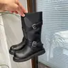 Botas de Moda para Crianças com Fivela Estilo Retrô 2026 Chegada de Inverno Botas de Moda Estilosas para Meninas Forradas com Fleece Couro Genuíno Venda por Atacado