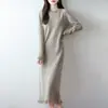 Vestido de Tricô Redondo 100% Lã Novo Outono/Inverno 2026 Manga Longa Feminino Cor Sólida Vestido Longo com Franjas