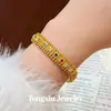 Loja de ouro mesmo estilo ouro fosco quadrado polido seu brilho pulseira cor de doce pulseira de relógio multi-pedra diamantes coloridos estilo corte enviar para namorada