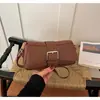 Bolso de axila de moda para mujer transfronterizo, bolso de nicho para el día a día, nuevo bolso versátil para hombro y cruzado 2026, moderno