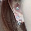 Pendientes de Estrella Calados Estilo Frío Diseño de Nicho Ins Cruz Zircón Clavos Personalizados para Hélice Auricular