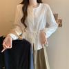Foto Real de la Nueva Camisa Holgada de Manga Larga con Perlas Francesas de Tamaño Grande para Primavera, Estilo Temperamental que Cubre la Cintura
