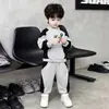 Conjunto de Ropa de Otoño para Niños, Atractivo, Sudadera con Capucha y Pantalones de Chándal con Retazos Elegantes para Niños, Conjunto de Dos Piezas, Estilo Primavera y Otoño para Bebés, Ropa Deportiva Moderna