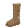 Botas de neve cinzas de cano alto para mulheres, novo modelo de inverno 2026, com sola grossa, forradas com fleece, espessadas, botas de algodão para neve de comprimento médio