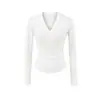 Garota Pura Sedutora Sexy Aperta a Cintura para Mostrar sua Figura, Top Elegante que Afina com Decote V Profundo, Estilo Outono e Inverno com Camiseta de Manga Longa por Dentro