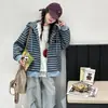 Jaqueta casual de outono, novo estilo, para meninas, jaqueta infantil com capuz, listrada, com zíper, top da moda
