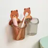 Explosiones de TikTok Oso Abrazador Taza de Almacenamiento Estante de Almacenamiento para Cepillos de Dientes Colgante de Pared Sin Taladro Baño Cepillado Taza de Agua