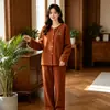 2026 Nuevos Pijamas de Terciopelo Térmico para Mujer Otoño-Invierno Ropa de Casa Cuello Redondo Cardigan Manga Larga Pantalones Largos Cálido Engrosado Se Puede Usar Afuera