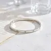 Pulseira de Fivela de Luxo Leve de Alta Qualidade com Dez Diamantes em Aço Titânio para Mulheres, Fashion e Exquisita, Versátil e Estilosa, Pulseira de Céu Estrelado de Celebridade da Internet de Alta Qualidade