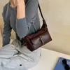 Bolsa de Ombro Retro de Nicho Feminina 2026 Nova Moda de Verão Alta Qualidade Elegante para o Dia a Dia Bolsa de Ombro Único Transversal