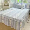 Faldón de cama floral pequeño todo algodón pieza única cubierta de cama de celebridad de internet cubierta de delantal de cama de algodón puro borde de falda conjunto de tres piezas estilo princesa