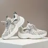 Tênis Casuais Estilo Pai para Meninos Outono 2026 Novo Estilo Tênis Esportivos Antiderrapantes para Corrida Infantil Calçados Casuais para Crianças de Meia-Idade e Grande