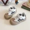 Sapatos de Plataforma Infantil Novo Estilo Primavera Sapatos Casuais para Criança 2025 Antiderrapantes Sapatos Sociais para Meninas Sapatos de Velcro Infantil para Meninos Tendência
