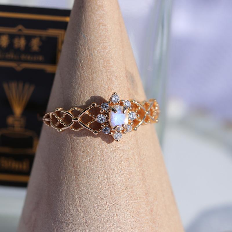 天然月光石戒指