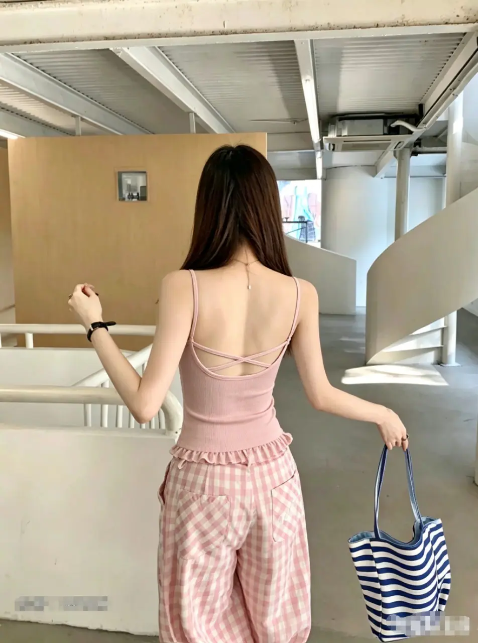 81ed09649509d82e8c26e6f4ada25f