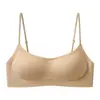 Sujetador fino sin costuras de tirantes finos y escote bajo con diseño profundo sin espalda, sin aros, hermoso camisole de espalda, cuello halter, sujetador con cierre de una fila