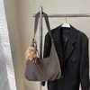 2025 Nuevo Estilo Coreano Ins Retro Textura Commuter Bolso de Hombro Elegante Simple Bolso de Axila Bolso de Moda Casual para Mujer