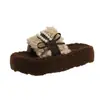 Pantuflas de algodón para usar en exteriores, suela gruesa, cálidas, pantuflas peludas para mujer, invierno, punta abierta, cómodas, lazo, dulces, perla, correa única