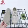 Primavera de 2026 Novos Tênis de Treino Versáteis Retrô Femininos Respiráveis Brancos Tênis Casuais Esportivos Board Shoes