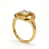 Anillo Decorativo para Mujer de Acero de Titanio Acero Inoxidable, Diseño Irregular Hueco Retro de Moda de Lujo de Nicho Incrustado con Circonita Rosa Cuadrada