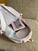 Gris claro con acentos en rosa suave, discreta y duradera, mochila estilo coreano para chicas de secundaria y preparatoria