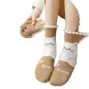 Calcetines de piso color té con leche de otoño e invierno con diseño de oso de dibujos animados, calcetines lindos de media pantorrilla para mujer, calcetines para dormir de forro polar de coral, calcetines de forro polar de visón para maternidad