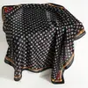 Bufanda Cuadrada Pequeña de Estilo Coreano Lujo Ligero de 70 cm Primavera y Verano Seda Elegante Bufanda de Seda Estampada Amor Cinta Protectora Solar para Mujer