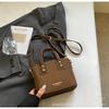 Bolsos Pequeños de Moda para Mujer Este Año 2026 Nueva Moda Bolso de Hombro Cruzado Versátil con Acabado de Alta Calidad, Bolso de Mano Popular Bolso Cubo