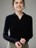 Suéter de Malha Feminino Gola Polo Cashmere Outono/Inverno 2026 Suéter Pulôver de Gola V Canelado Camada Base de Malha