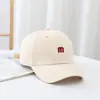 Gorra de Niños Primavera y Verano Gorra Bordada con Letras Estilo Coreano Moderna Gorra de Béisbol Sencilla Versátil Sombrero para el Sol para Estudiantes de Primaria