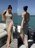 Moda de Verano Nueva para Mujer Estilo Europeo y Americano Transfronterizo Sexy Escote Halter Espalda Descubierta Cuello en V Cintura Alta Abertura Vestido Lencero