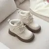 Botas Chelsea Estilo Princess Academy 2026 Outono/Inverno Nova Moda Solado Macio Velcro Cano Alto Botas Curtas de Couro Birkenstock para Meninas