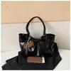 Comercio electrónico transfronterizo: Directo de la fábrica de origen - Nueva colección 2026 de bolsos de hombro para mujer retro, minimalistas y de gran capacidad