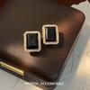 Pendientes cuadrados de circonita negra de estilo frío de alta calidad con diseño de nicho, pequeños y exquisitos, pendientes de alfiler de plata 925