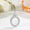 Novo Colar Estilo Chinês com Calcedônia Cristalina para Mulheres, Apresentando um Design Elegante de Alta Qualidade com Pingente Cravejado de Diamantes, Design de Nicho Retro Moderno e uma Corrente para a Clavícula