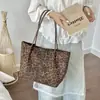 Bolso de Mano Nuevo con Estampado de Leopardo para Mujer, Gran Capacidad, Bolso de Hombro Simple Fruncido, Moda Callejera, Elegante Bolso Madre-Hija