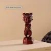 Figurita de Nezha linda de dibujos animados tallada en sándalo morado, artículo de artesanía, coleccionable, adorno de mano, decoración de escritorio, regalo adorable
