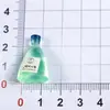 Miniaturas simuladas de botellas pequeñas para juego de alimentos al por mayor, botellas en miniatura de bebidas y vino, accesorios de resina de tienda de conveniencia, parches de dibujos animados surtidos